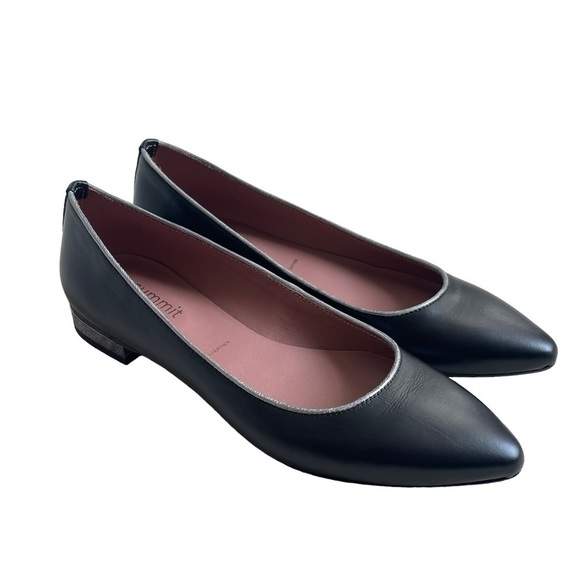 SUMMIT by White Mountain Women’s Flat Pointed Toe Leather Size EU 38 US 7.5 - Picture 1 of 9